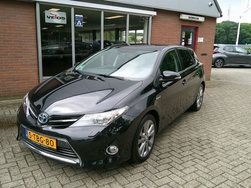 Zwart Gebruikt 2013 Toyota Auris Hatchback | € 10.750 (Eerlijke prijs) - Afbeelding 1/4