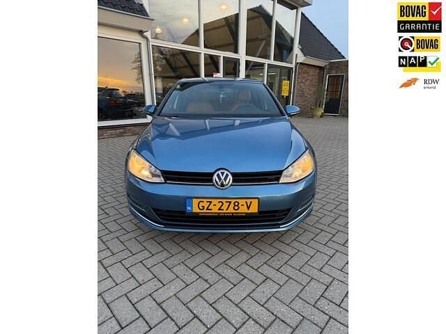 Blauw Gebruikt 2015 VW Golf VII Edition Hatchback | € 14.250 (Eerlijke prijs) - Afbeelding 1/4