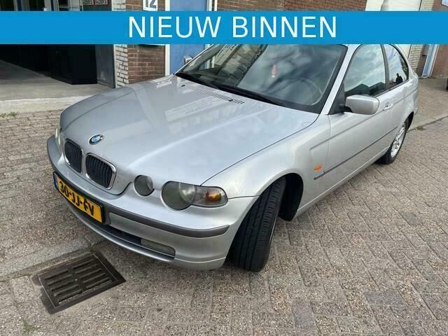 Grijs Gebruikt 2002 BMW 316 Compact Hatchback | € 1.399 (Eerlijke prijs) - Afbeelding 1/4