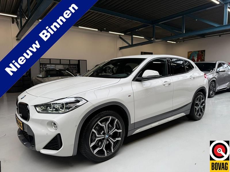 Wit Occasion 2021 BMW X2 Executive SUV | € 23.990 - Afbeelding 1/4