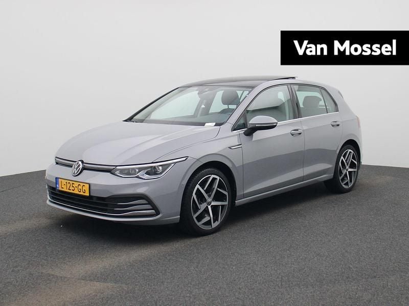 Grijs Occasion 2021 VW Golf VII Style Hatchback | € 23.900 (Eerlijke prijs) - Afbeelding 1/4