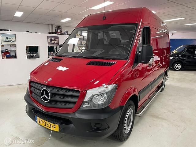 Occasion Mercedes Sprinter 95 PK (69 kW) 2015 Rood Van
