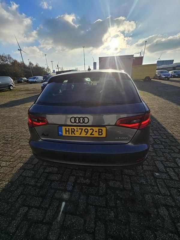 Gebruikt 2015 Audi e-tron Ambition SUV | € 5.500 (Super prijs) - Afbeelding 1/4