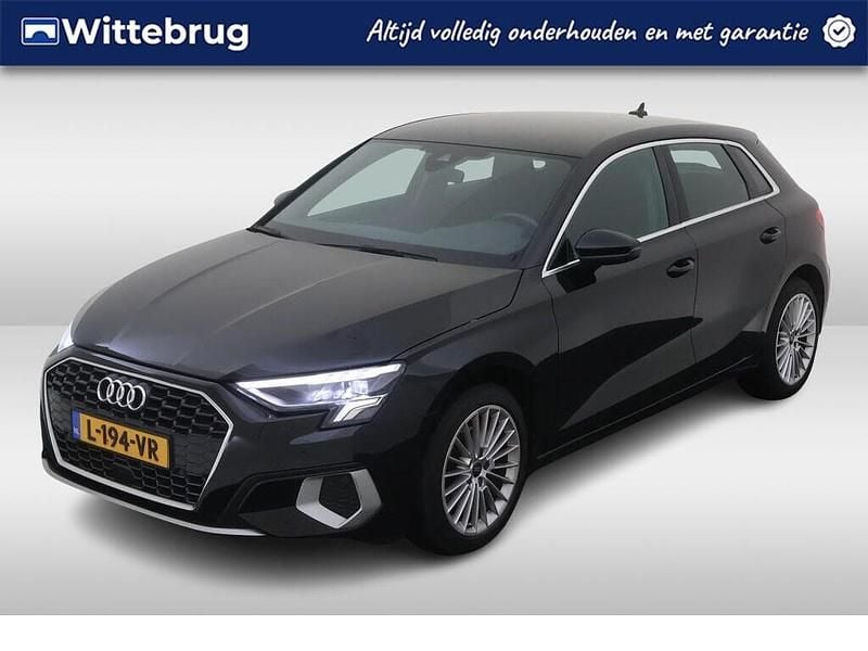 Zwart Gebruikt 2021 Audi A3 Sportback Advanced Hatchback | € 24.950 (Eerlijke prijs) - Afbeelding 1/2