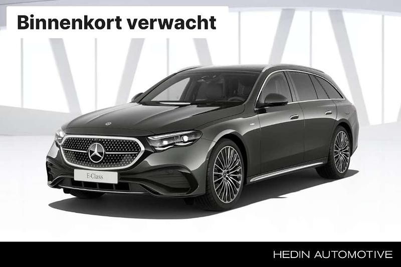 Grijs, metallic lak Nieuw 2025 Mercedes E300 Sport Edition Stationwagen | € 85.105 (Eerlijke prijs) - Afbeelding 1/4