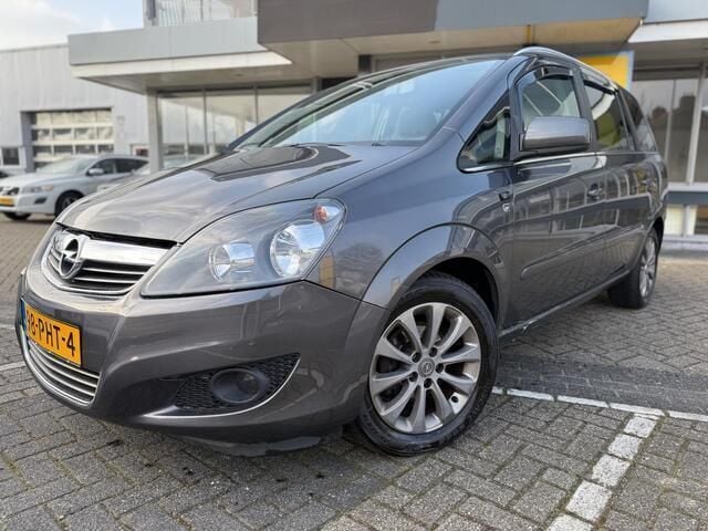 Grijs Gebruikt 2011 Opel Zafira Edition MPV | € 5.950 (Eerlijke prijs) - Afbeelding 1/4