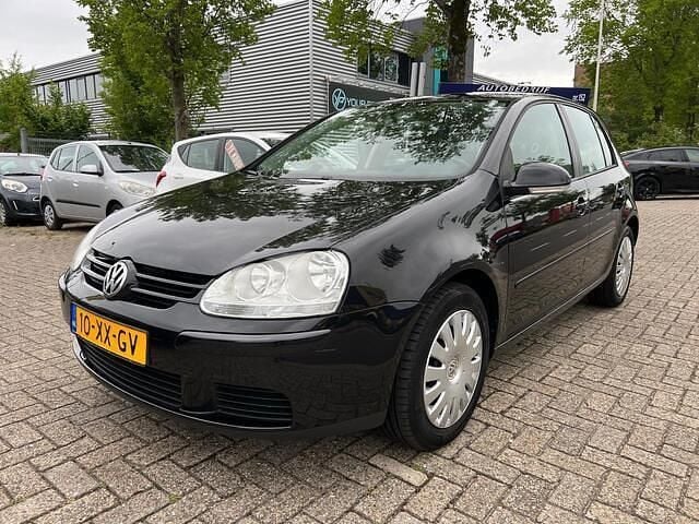 Zwart Gebruikt 2007 VW Golf V Hatchback | € 4.450 (Eerlijke prijs) - Afbeelding 1/4