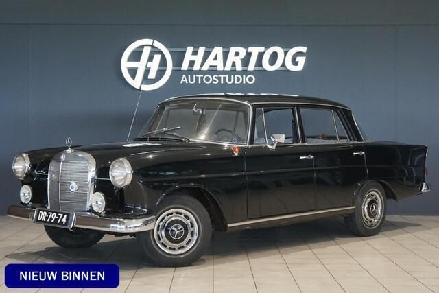 Zwart Gebruikt 1965 Mercedes 190 Sedan | € 13.950 - Afbeelding 1/4