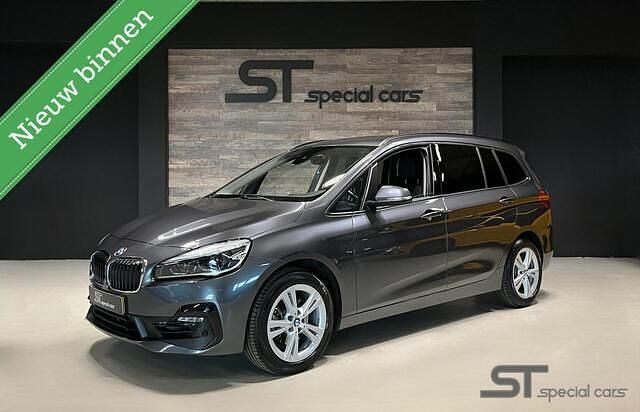 Grijs Gebruikt 2019 BMW 216 Basis Stationwagen | € 17.995 (Iets duurder) - Afbeelding 1/4