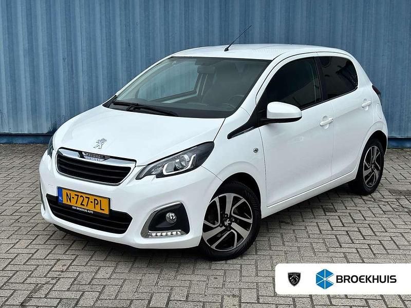 Wit Gebruikt 2021 Peugeot 108 Allure Hatchback | € 10.400 (Eerlijke prijs) - Afbeelding 1/4