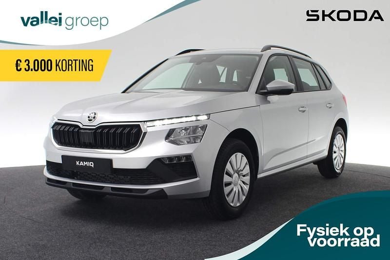 Grijs Nieuw 2025 Skoda Kamiq Essence SUV | € 27.990 (Goede deal) - Afbeelding 1/4