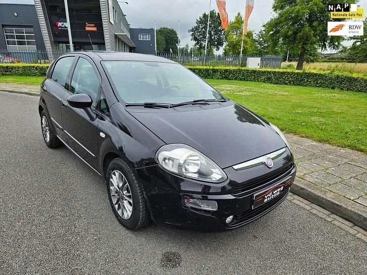 Gebruikt 2012 Fiat Punto Evo Hatchback | € 2.550 - Afbeelding 1/1