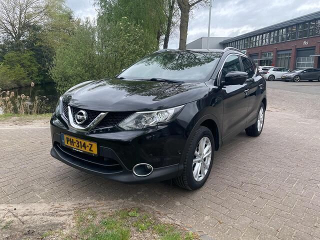 Zwart Occasion 2017 Nissan Qashqai SUV | € 9.500 (Iets duurder) - Afbeelding 1/4
