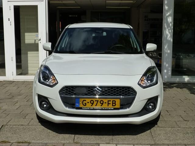 Wit Gebruikt 2019 Suzuki Swift Style Hatchback | € 17.495 (Eerlijke prijs) - Afbeelding 1/4