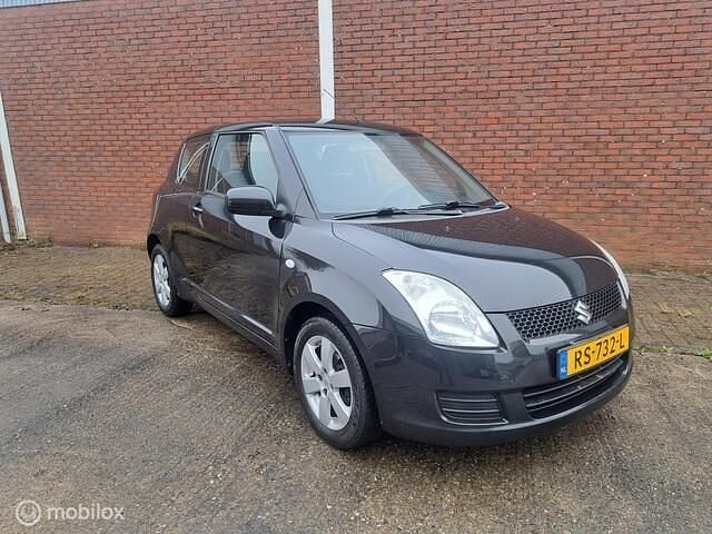 Occasion Suzuki Swift 93 PK (68 kW) 2010 Zwart Hatchback