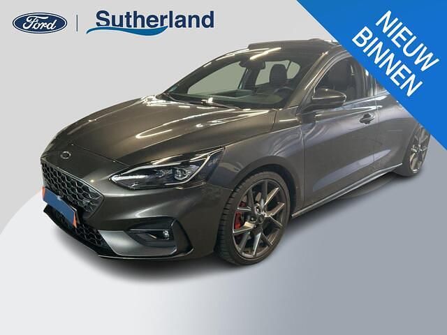 Grijs Occasion 2020 Ford Focus ST Hatchback | € 25.900 (Goede deal) - Afbeelding 1/4