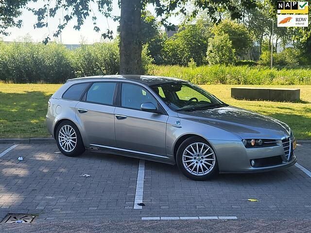 Grijs Gebruikt 2007 Alfa Romeo 159 Ti Stationwagen | € 1.250 (Eerlijke prijs) - Afbeelding 1/4