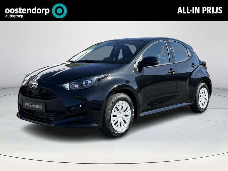 Zwart Gebruikt 2025 Toyota Yaris Comfort Hatchback | € 26.445 (Eerlijke prijs) - Afbeelding 1/4