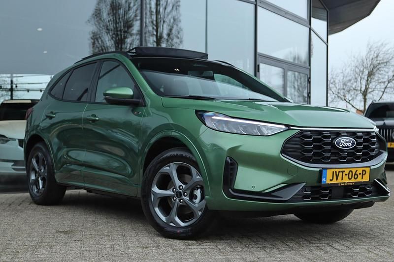 Nieuw Ford Kuga ST-Line X 242 PK (177 kW) 2026 Groen SUV