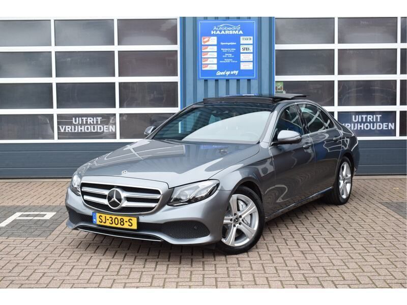 Grijs Gebruikt 2018 Mercedes E350 Business Sedan | € 37.950 (Eerlijke prijs) - Afbeelding 1/4
