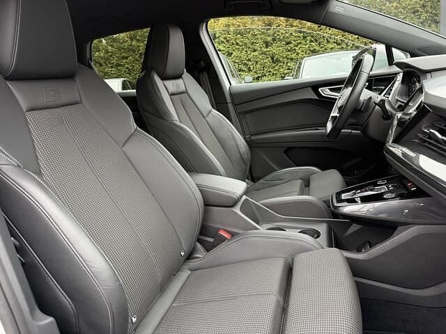 Occasion Audi Q4 e-tron Advanced Plus 125 kW (170 PK) 2023 Wit SUV