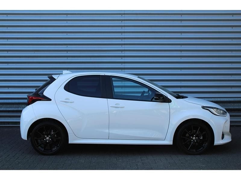 Occasion Toyota Yaris Executive 116 PK (85 kW) 2022 Wit Hatchback