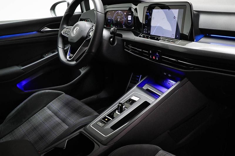 Occasion VW Golf VIII GTE 2024 Wit Hatchback