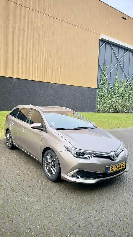 Occasion Toyota Auris Hybrid Comfort 99 PK (72 kW) 2015 Sedan