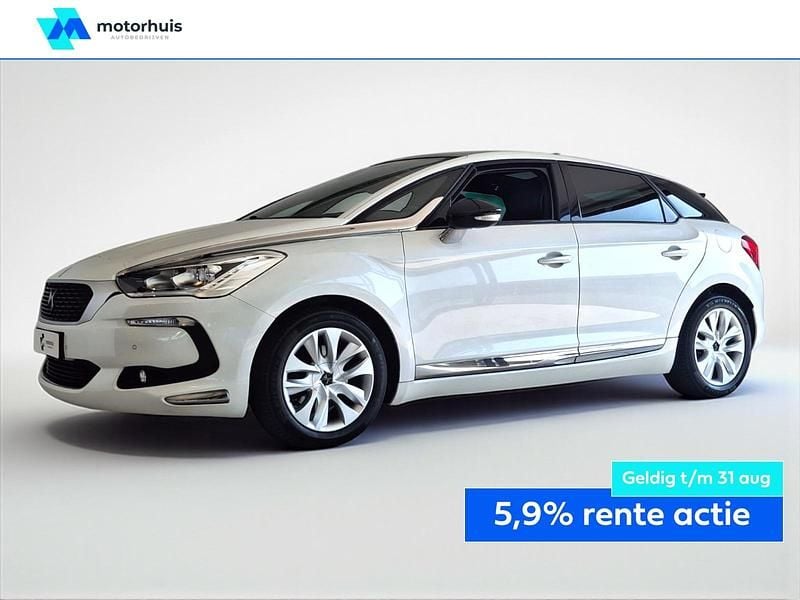 Wit Gebruikt 2016 DS Automobiles DS5 Business Hatchback | € 15.940 - Afbeelding 1/4