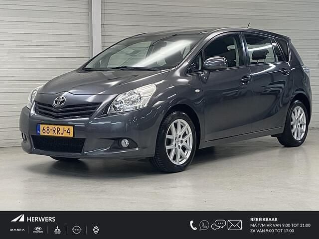 Grijs Gebruikt 2011 Toyota Verso Business Edition MPV | € 8.935 (Goede deal) - Afbeelding 1/4