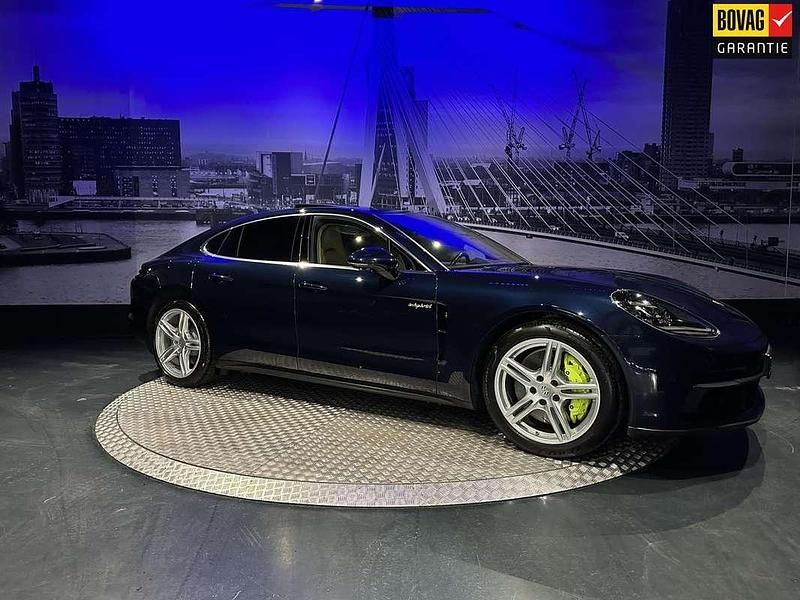 Hatchback Occasion 2019 Porsche Panamera Hatchback | € 57.695 (Goede deal) - Afbeelding 1/4