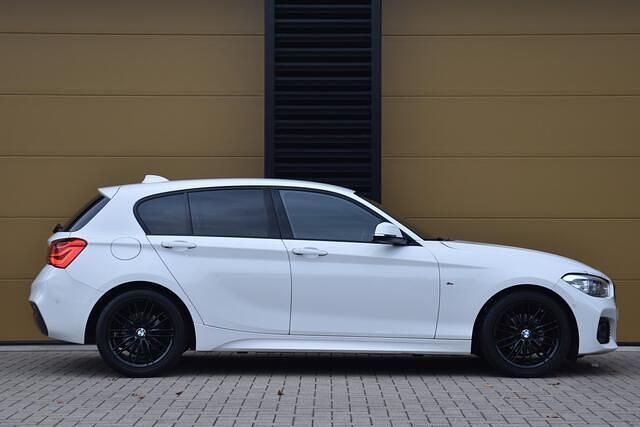 Occasion BMW 118 Executive 136 PK (100 kW) 2018 Wit Hatchback