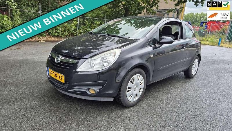 Zwart Gebruikt 2006 Opel Corsa Enjoy Hatchback | € 1.799 (Eerlijke prijs) - Afbeelding 1/4