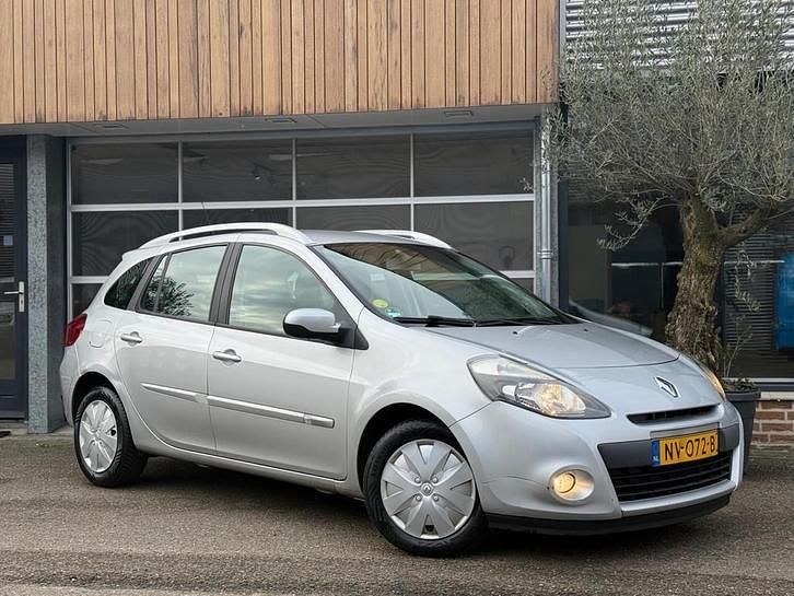 Occasion 2012 Renault Clio IV Collection Stationwagen | € 2.499 (Eerlijke prijs) - Afbeelding 1/4