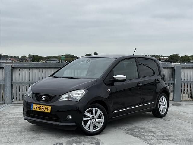 Zwart Gebruikt 2016 Seat Mii Hatchback | € 7.740 (Eerlijke prijs) - Afbeelding 1/4
