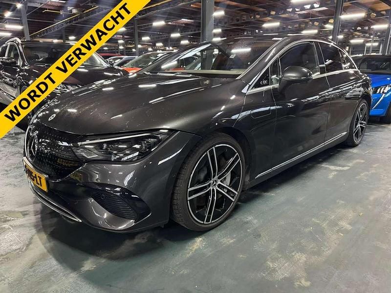 Grijs Occasion 2023 Mercedes EQE350 Luxury Sedan | € 39.900 (Super prijs) - Afbeelding 1/4