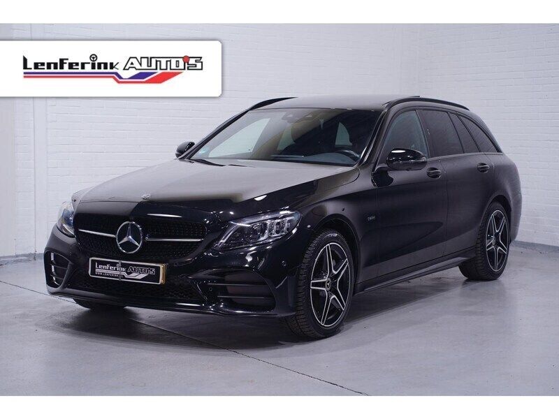 Zwart Gebruikt 2021 Mercedes E300 Business Stationwagen | € 32.900 (Goede deal) - Afbeelding 1/4