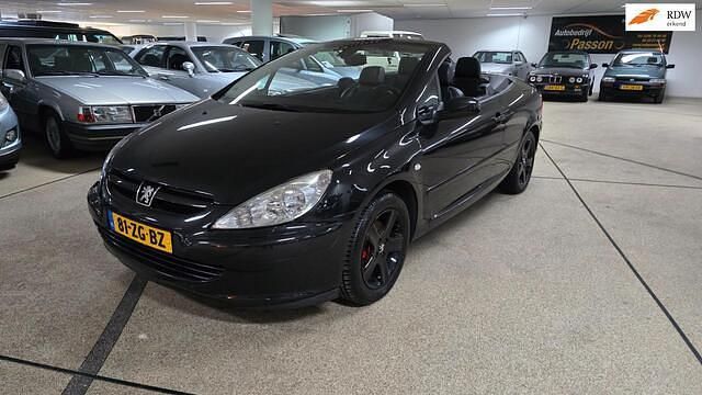 Zwart Gebruikt 2004 Peugeot 307 CC Cabriolet | € 1.450 (Eerlijke prijs) - Afbeelding 1/4