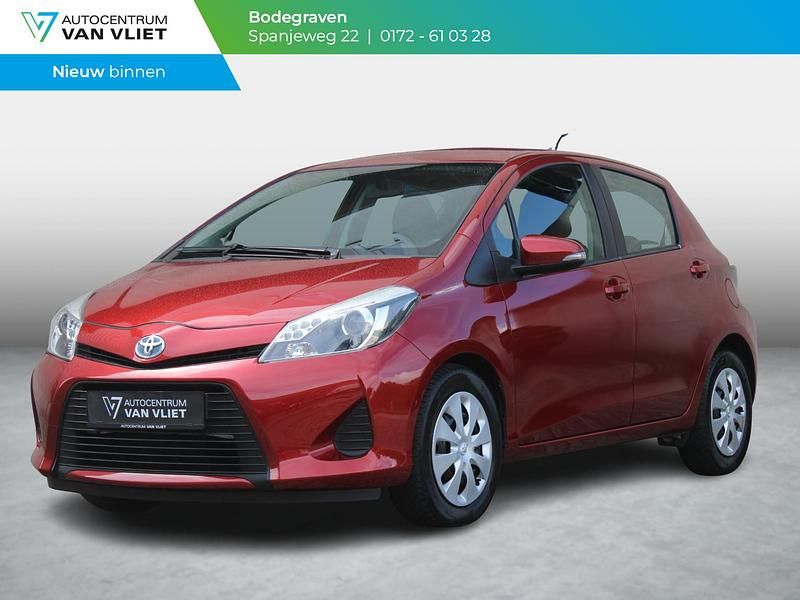 Rood Gebruikt 2012 Toyota Yaris Hybrid Hatchback | € 10.899 (Duur) - Afbeelding 1/4