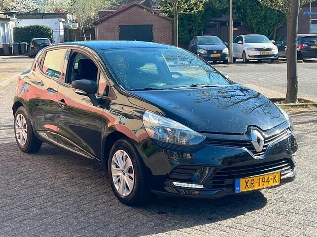 Occasion Renault Clio IV Life 90 PK (66 kW) 2019 Zwart Hatchback