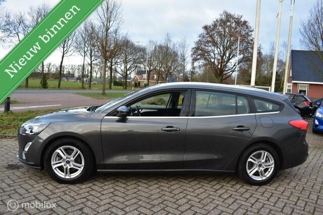 Grijs Gebruikt 2019 Ford Focus Trend Stationwagen | € 7.999 (Eerlijke prijs) - Afbeelding 1/4