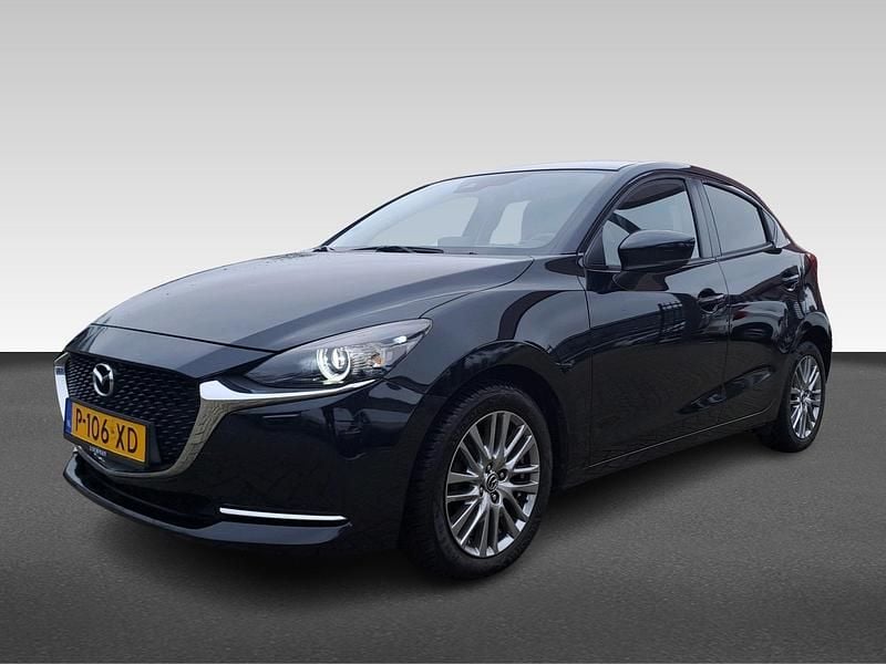 Zwart Occasion 2022 Mazda 2 Luxury Hatchback | € 16.995 (Eerlijke prijs) - Afbeelding 1/4