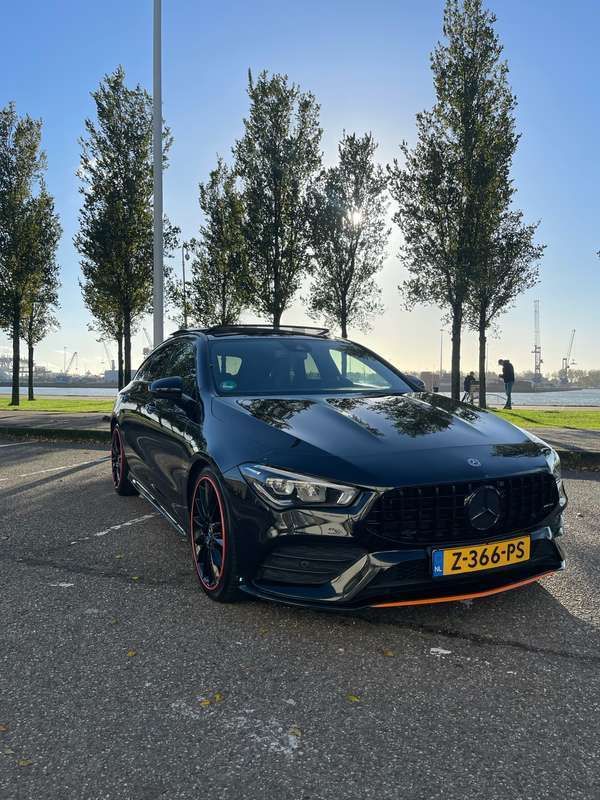 Gebruikt 2020 Mercedes CLA250 AMG Sedan | € 36.250 (Iets duurder) - Afbeelding 1/4