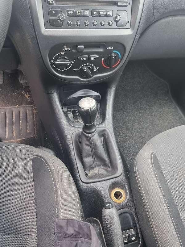 Blauw Gebruikt 2007 Peugeot 206 Forever Hatchback | € 650 (Goede deal) - Afbeelding 1/4