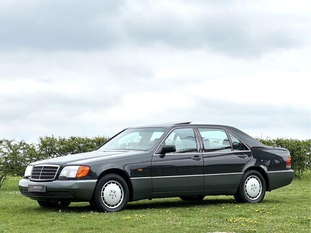 Zwart Gebruikt 1992 Mercedes S500 Sedan | € 57.950 - Afbeelding 1/4