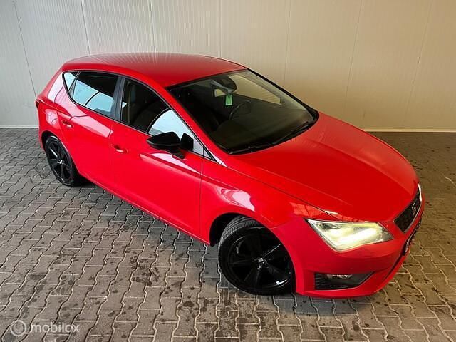 Occasion Seat Leon FR 122 PK (89 kW) 2013 Rood Hatchback