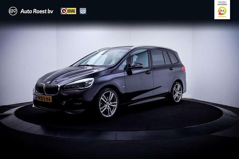 Zwart, metallic lak Gebruikt 2020 BMW 218 Gran Tourer M Sport MPV | € 24.750 (Eerlijke prijs) - Afbeelding 1/4
