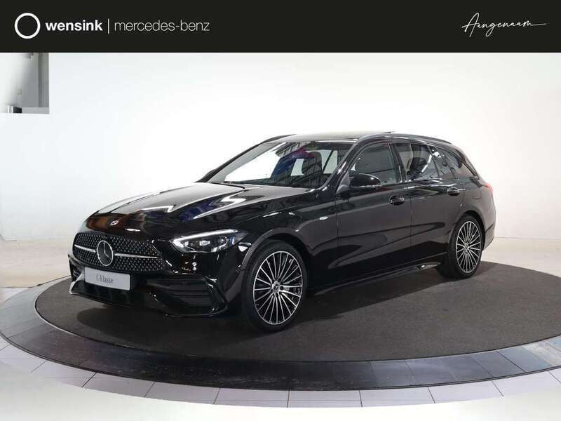 Zwart Nieuw 2025 Mercedes C300e Business Stationwagen | € 69.429 (Iets duurder) - Afbeelding 1/4
