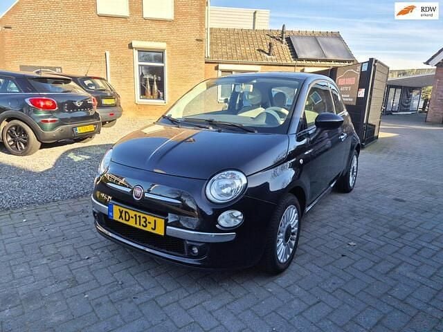 Zwart Occasion 2014 Fiat 500 Lounge Hatchback | € 6.245 (Goede deal) - Afbeelding 1/4