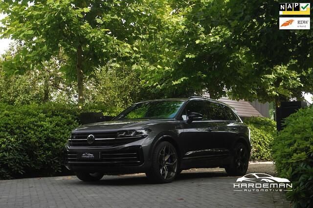 Grijs Gebruikt 2023 VW Touareg R SUV | € 77.900 (Eerlijke prijs) - Afbeelding 1/4